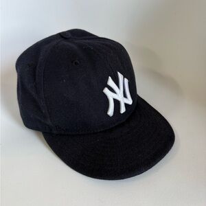 Yankees Hat New Era 59FIFTY Navy Baseball Cap - Size 7 1/8 Unisex